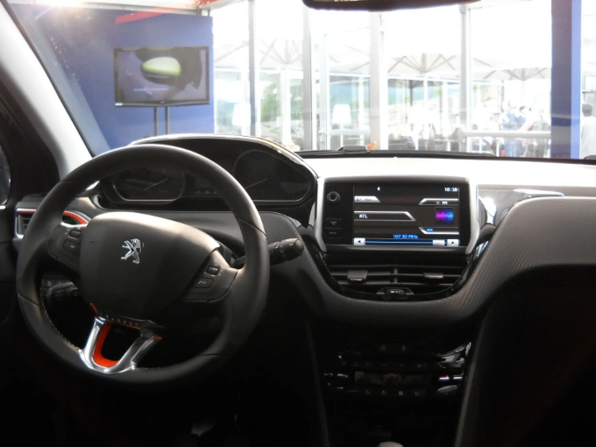 Peugeot 2008 prova su strada - 30