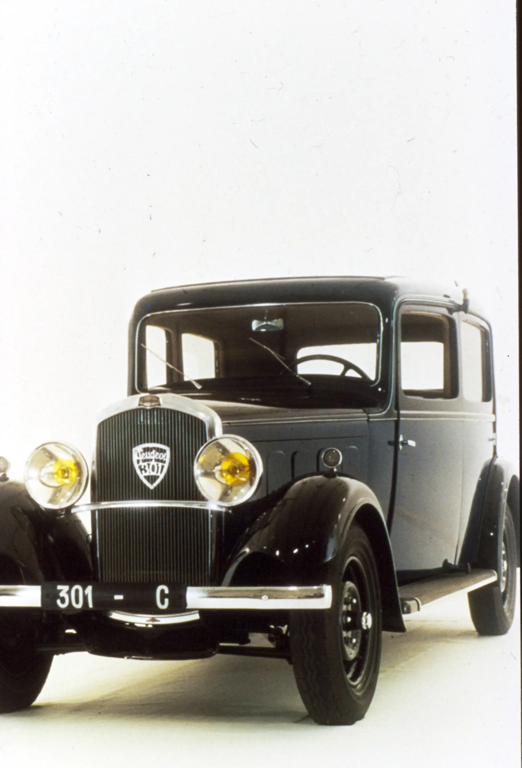Peugeot 201 e 301 - 5