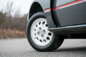 Peugeot 205 Turbo 16 - gallery auto da corsa targate