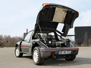 Peugeot 205 Turbo 16 - gallery auto da corsa targate