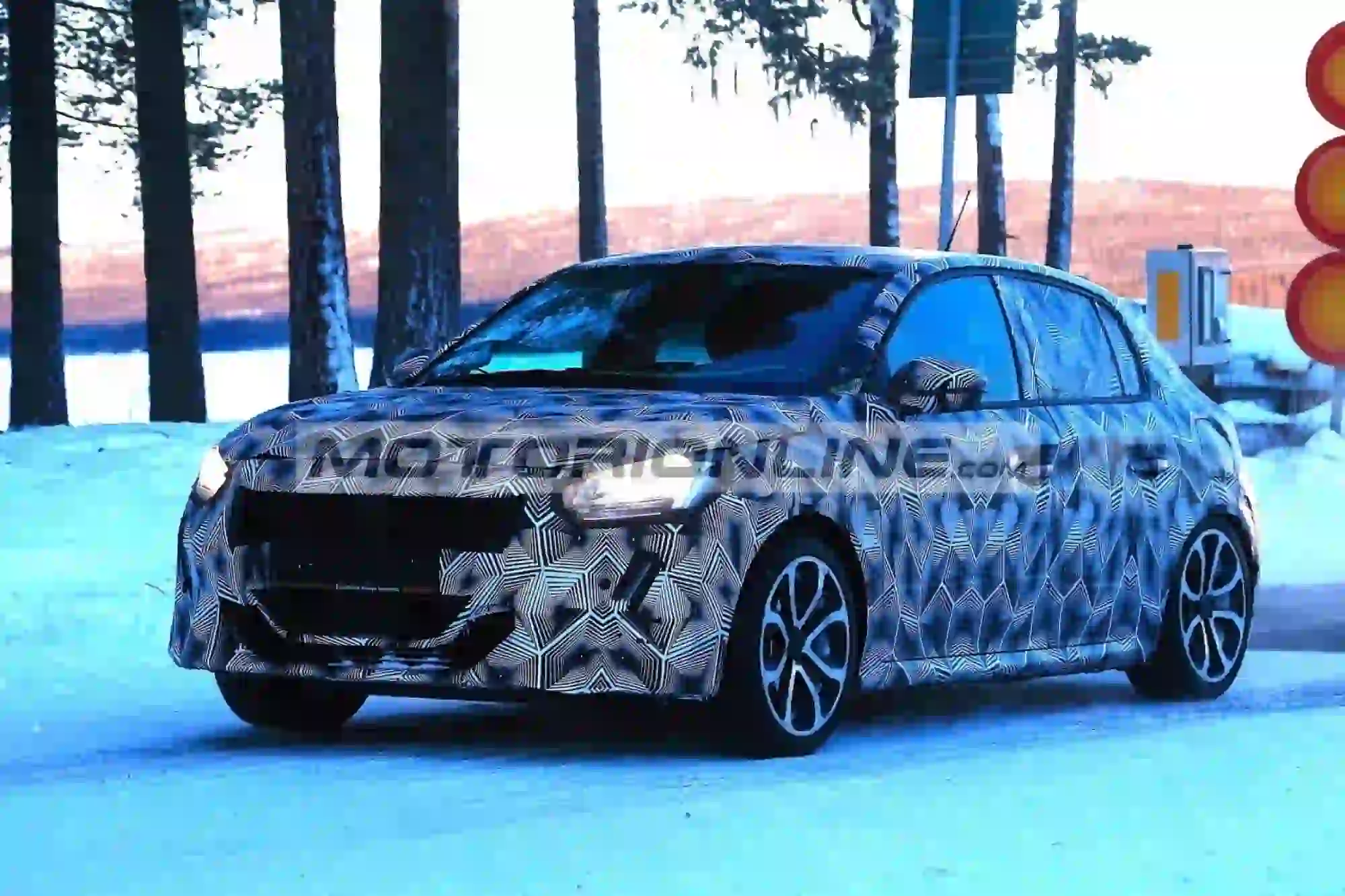 Peugeot 208 - Foto spia 10-1-2019 - 3