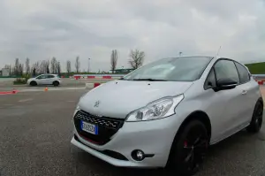 Peugeot 208 GTi 30th Anniversary - Primo contatto