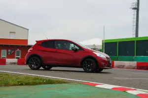 Peugeot 208 GTi 30th Anniversary - Primo contatto