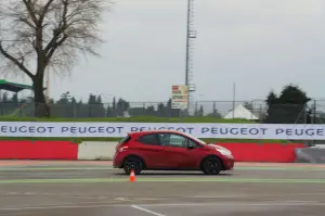 Peugeot 208 GTi 30th Anniversary - Primo contatto