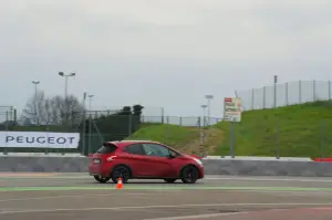 Peugeot 208 GTi 30th Anniversary - Primo contatto