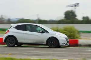 Peugeot 208 GTi 30th Anniversary - Primo contatto