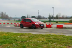 Peugeot 208 GTi 30th Anniversary - Primo contatto - 39