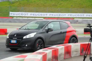 Peugeot 208 GTi 30th Anniversary - Primo contatto - 49