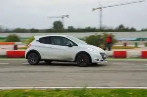 Peugeot 208 GTi 30th Anniversary - Primo contatto - 53