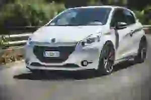 Peugeot 208 GTI 30th: TargaDreaming