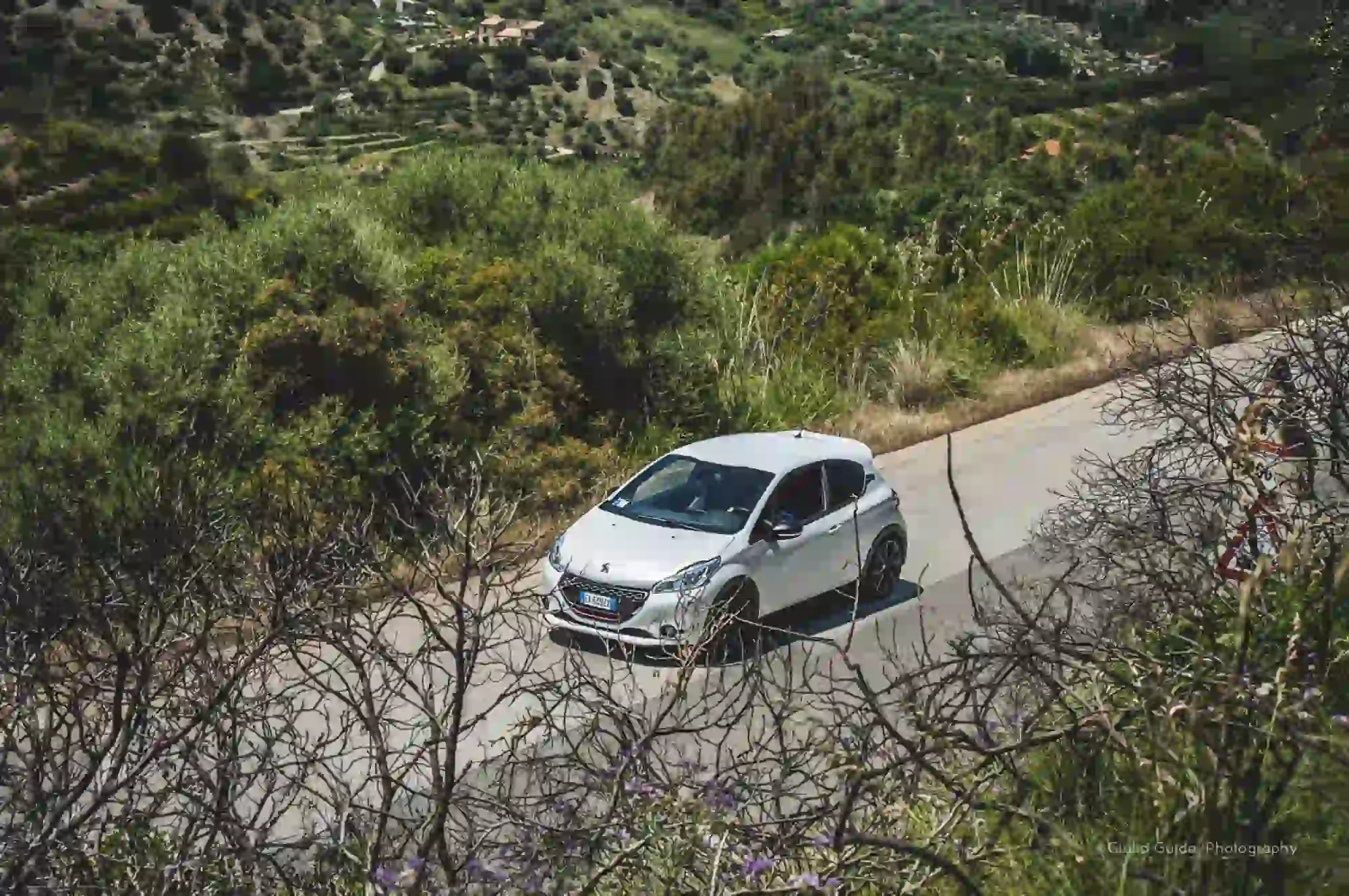 Peugeot 208 GTI 30th: TargaDreaming - 25
