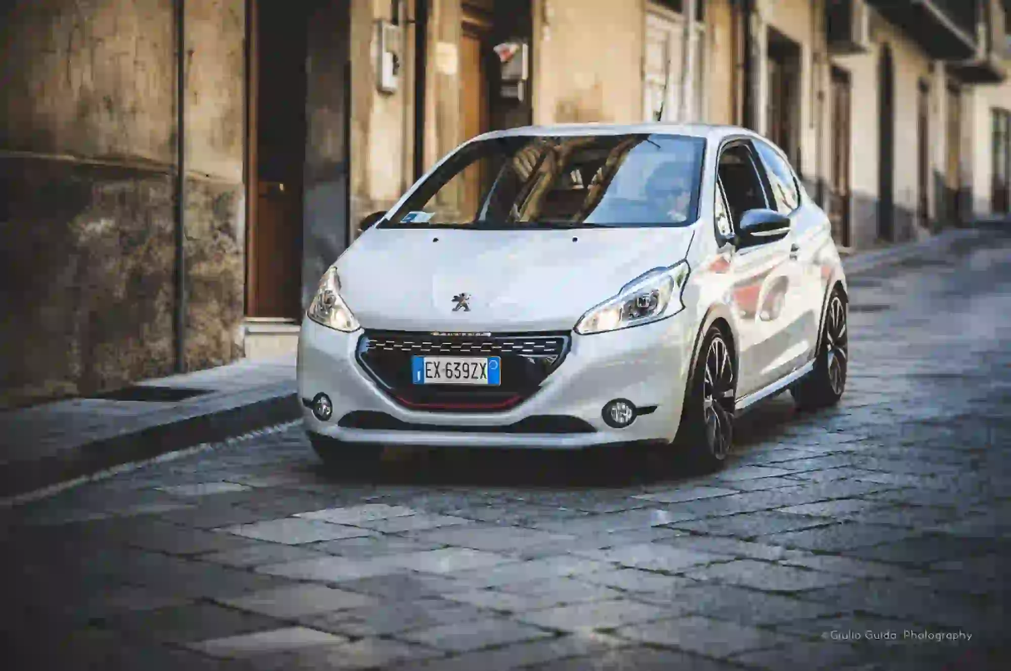 Peugeot 208 GTI 30th: TargaDreaming - 29