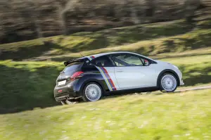 Peugeot 208 GTi NOVE - 4