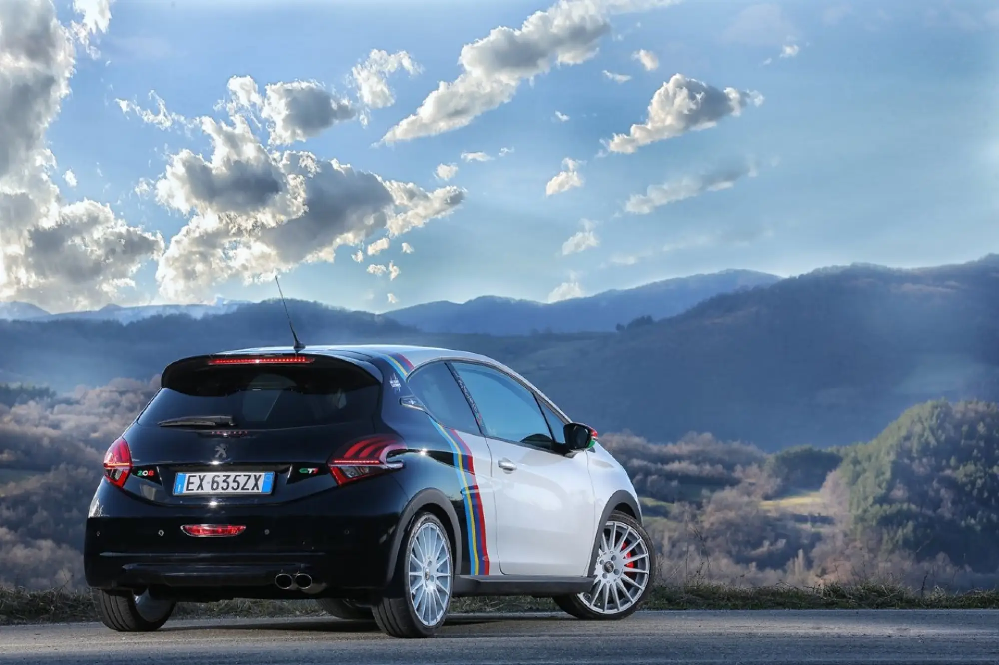 Peugeot 208 GTi NOVE - 6