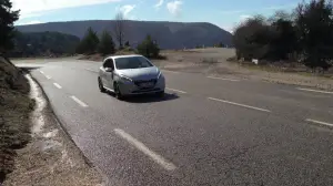 Peugeot 208 GTi - Prime impressioni di guida