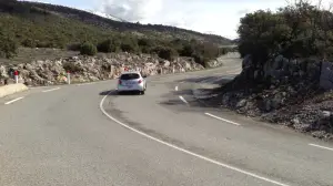 Peugeot 208 GTi - Prime impressioni di guida - 40
