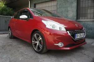 Peugeot 208 GTi - Primo contatto