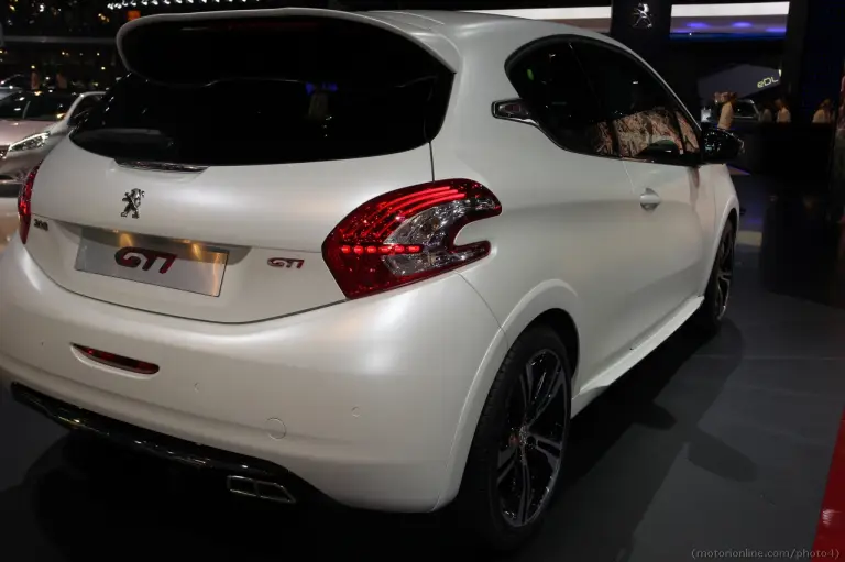 Peugeot 208 GTI - Salone di Parigi 2012 - 3