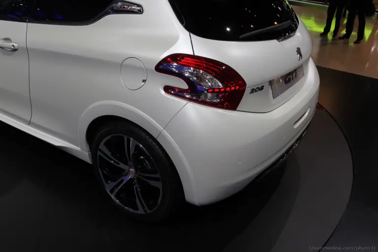 Peugeot 208 GTI - Salone di Parigi 2012 - 12