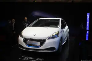 Peugeot 208 Hybrid Air 2L - Salone di Parigi 2014 - 2