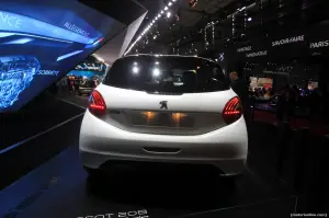 Peugeot 208 Hybrid Air 2L - Salone di Parigi 2014 - 3