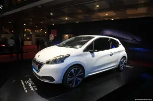 Peugeot 208 Hybrid Air 2L - Salone di Parigi 2014 - 4