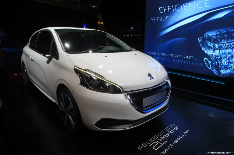 Peugeot 208 Hybrid Air 2L - Salone di Parigi 2014 - 5