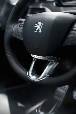 Peugeot 208 Ice Velvet - Foto ufficiali