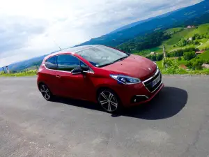 Peugeot 208 MY 2015 - Primo Contatto - 77