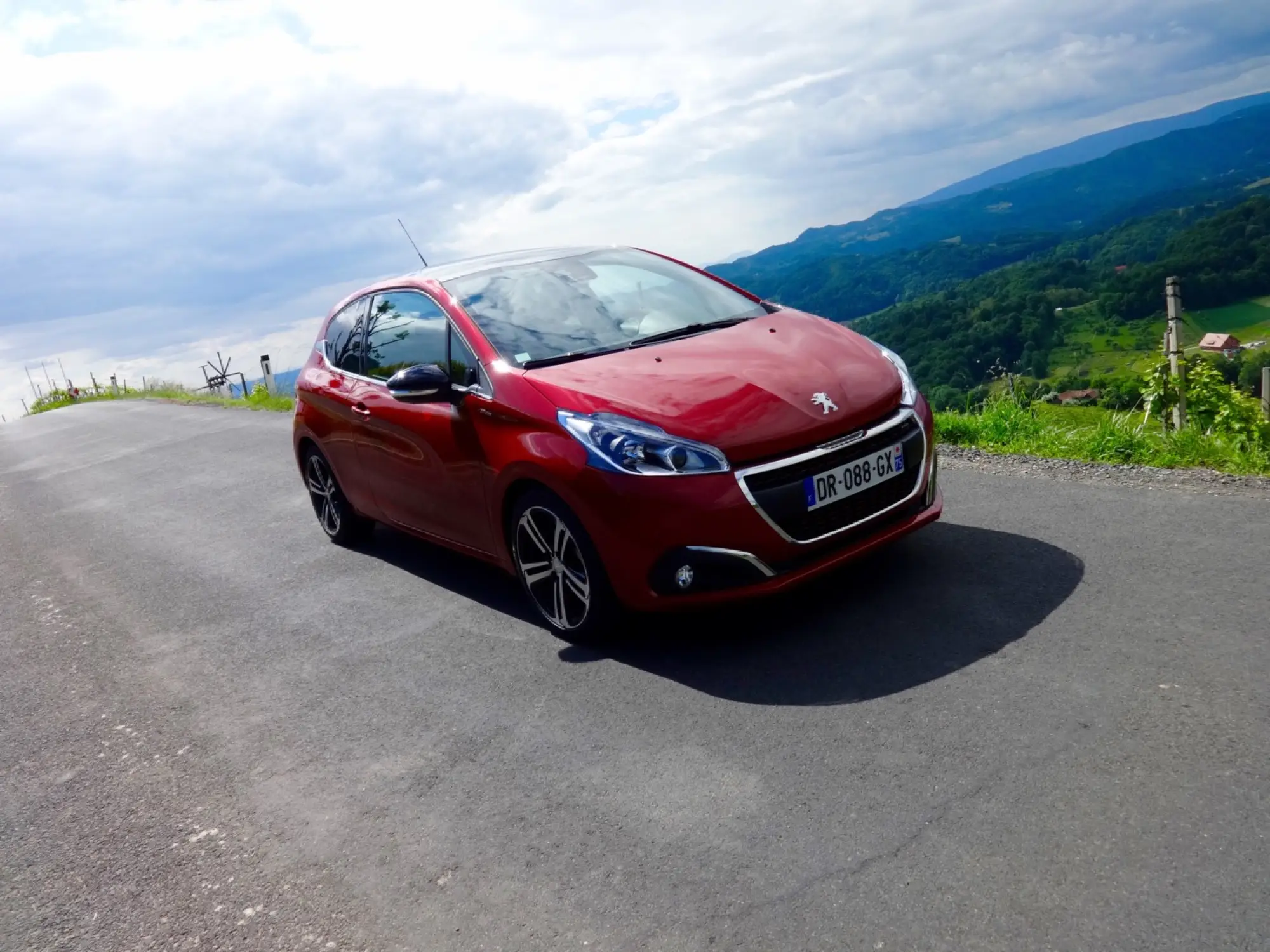 Peugeot 208 MY 2015 - Primo Contatto - 78