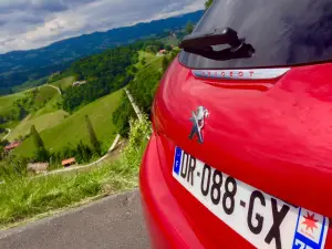 Peugeot 208 MY 2015 - Primo Contatto - 84