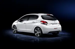 Peugeot 208 MY 2015 - 17