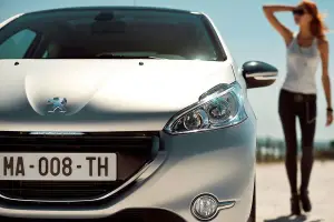 Peugeot 208 - Prime foto ufficiali - 8