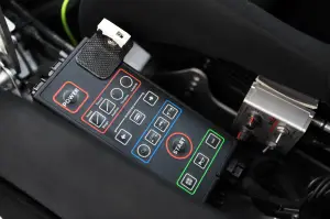 Peugeot 208 R2 e 208 R5 Test
