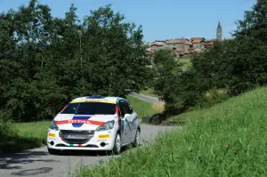Peugeot 208 R2 e 208 R5 Test