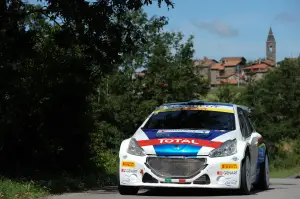 Peugeot 208 R2 e 208 R5 Test