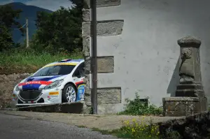 Peugeot 208 R2 e 208 R5 Test
