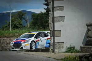 Peugeot 208 R2 e 208 R5 Test