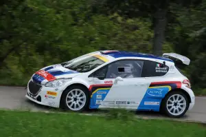 Peugeot 208 R2 e 208 R5 Test - 55