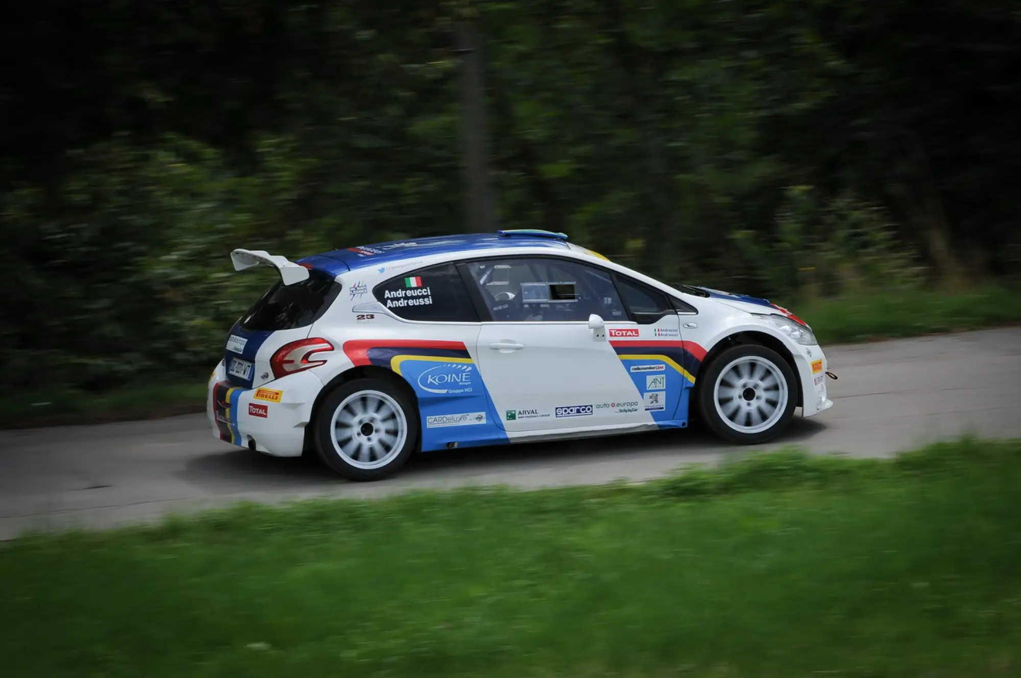 Peugeot 208 R2 e 208 R5 Test - 61