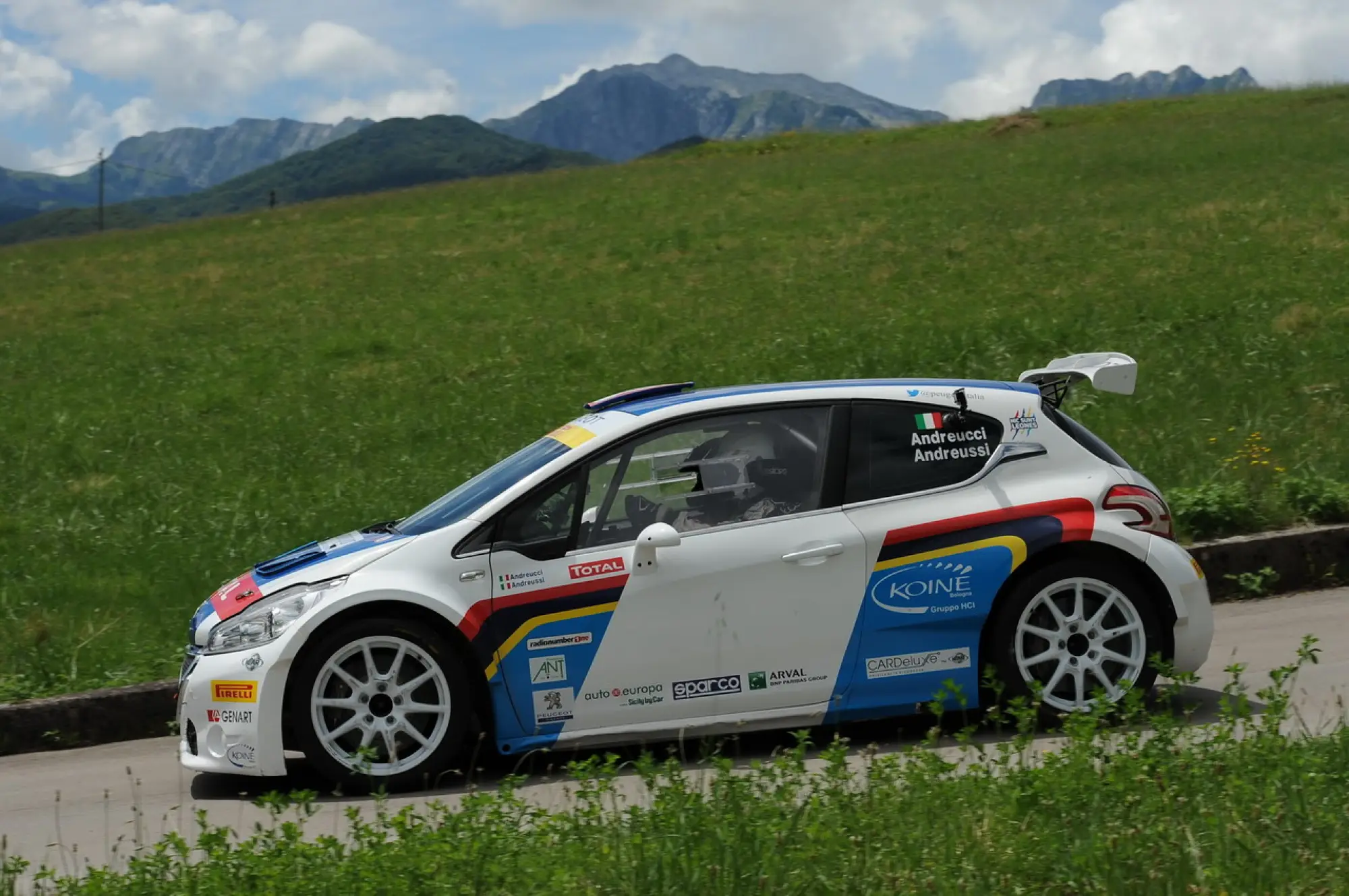 Peugeot 208 R2 e 208 R5 Test - 64