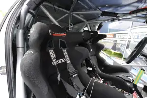 Peugeot 208 R2 e 208 R5 Test
