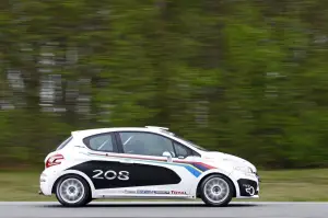 Peugeot 208 R2 - 7