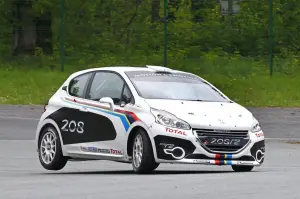 Peugeot 208 R2