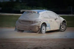 Peugeot 208 R5 e R2: test su sterrato