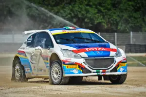 Peugeot 208 R5 e R2: test su sterrato