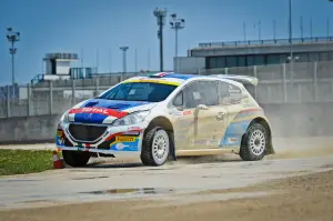 Peugeot 208 R5 e R2: test su sterrato - 40