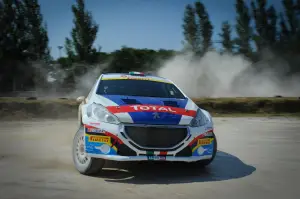 Peugeot 208 R5 e R2: test su sterrato