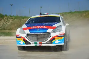 Peugeot 208 R5 e R2: test su sterrato