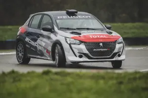 Peugeot 208 Rally 4 - 4